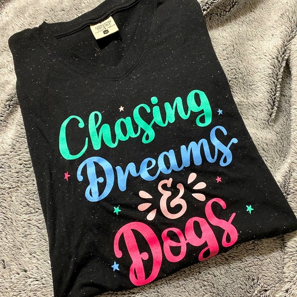 Jadelynn Brooke Tops - Jadelynn Brooke | Colorful “Chasing Dreams and Dogs” V-Neck T-Shirt - Sz M